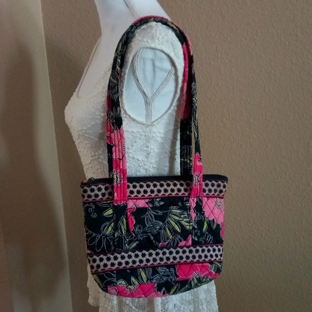 Tanya Lee Design Floral Quilted Shoulder Bag